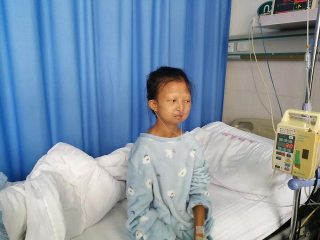 พี่ช่วยน้อง พี่ช่วยน้อง