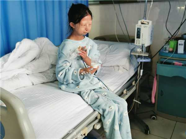 พี่ช่วยน้อง พี่ช่วยน้อง