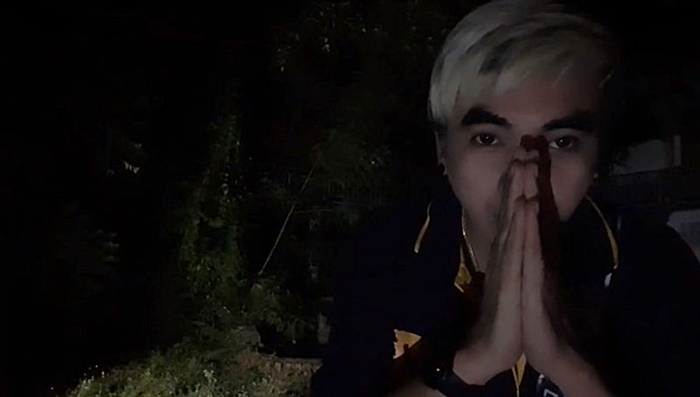 เอ๋ซ่าส์ ล่าผีเฮี้ยน เอ๋ซ่าส์ ล่าผีเฮี้ยน