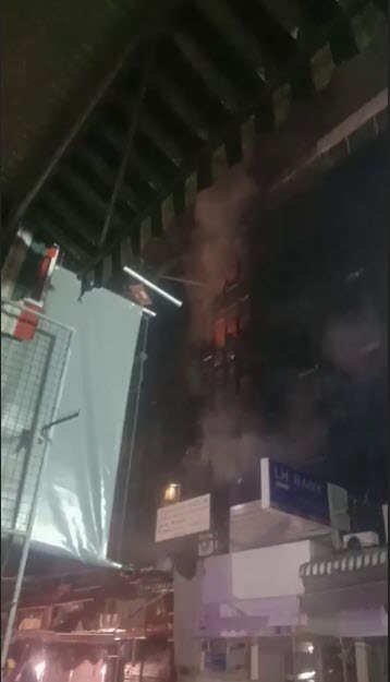 ไฟไหม้ โบ๊เบ๊ ทาวเวอร์ ไฟไหม้ โบ๊เบ๊ ทาวเวอร์