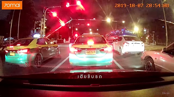 สั่งพักงาน โชเฟอร์รถเมล์สาย 8 สั่งพักงาน โชเฟอร์รถเมล์สาย 8