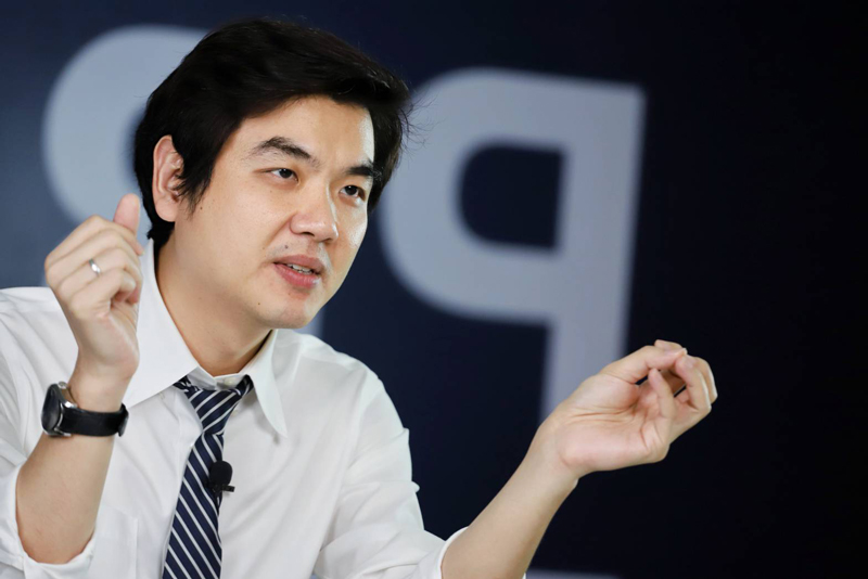 ปิยบุตรโต้ไชยันต์โยงปมไปฝรั่งเศส ปิยบุตรโต้ไชยันต์โยงปมไปฝรั่งเศส