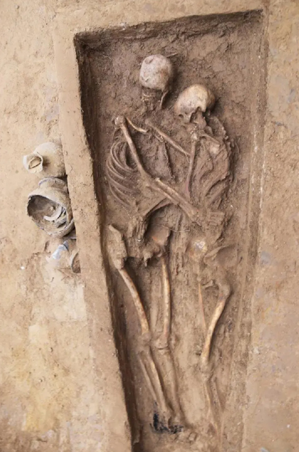 โครงกระดูกคู่รัก โครงกระดูกคู่รัก