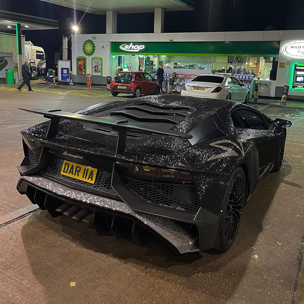 ดาวไอจีปรี๊ดแลมโบกินี่ถูกชนยับไม่เหลือสภาพ ดาวไอจีปรี๊ดแลมโบกินี่ถูกชนยับไม่เหลือสภาพ