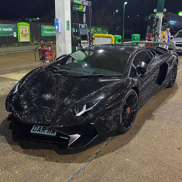 ดาวไอจีปรี๊ดแลมโบกินี่ถูกชนยับไม่เหลือสภาพ ดาวไอจีปรี๊ดแลมโบกินี่ถูกชนยับไม่เหลือสภาพ