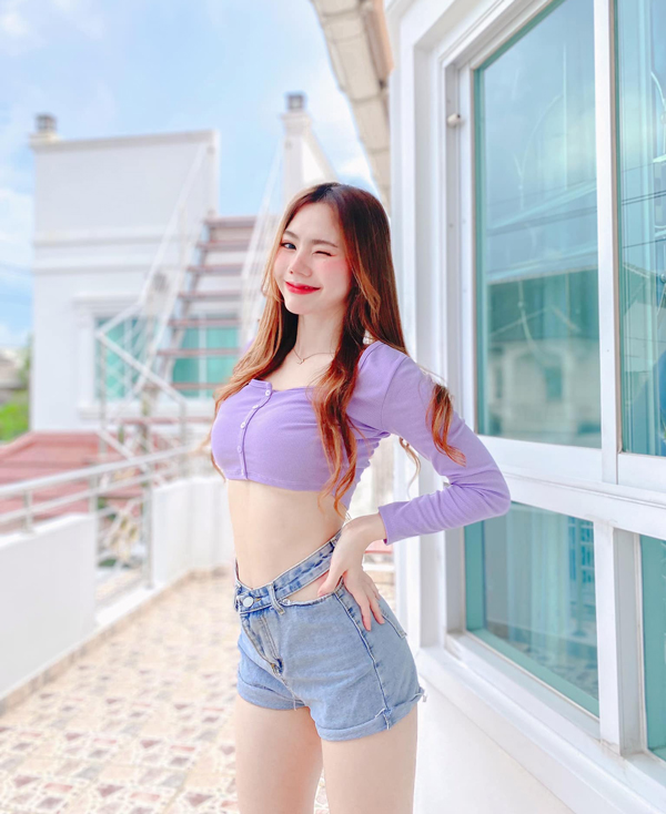 ฟักแฟงธนัชชาแจ้งความโดนเอารูปไปทำปกหนังโป๊ ฟักแฟงธนัชชาแจ้งความโดนเอารูปไปทำปกหนังโป๊