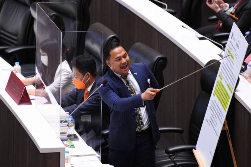 กองทัพจ่อฟ้องณัฐชากรณีแหกIO กองทัพจ่อฟ้องณัฐชากรณีแหกIO