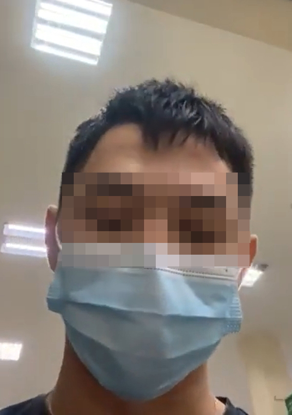 หนุ่มโวยรพ.ไม่ล้างแผลให้หลังเล่นน้ำจนแผลเปียกขู่เป็นลูกอดีตผบ.ตร. หนุ่มโวยรพ.ไม่ล้างแผลให้หลังเล่นน้ำจนแผลเปียกขู่เป็นลูกอดีตผบ.ตร.