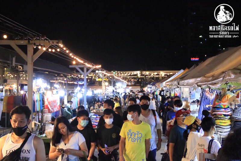 ตลาดนัดรถไฟรัชดาร้านค้าถูกรื้อหรือปิดตำนาน ตลาดนัดรถไฟรัชดาร้านค้าถูกรื้อหรือปิดตำนาน