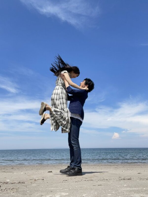 ชายวัย 47 แต่งงานไอดอลสาวรุ่นลูก ชายวัย 47 แต่งงานไอดอลสาวรุ่นลูก