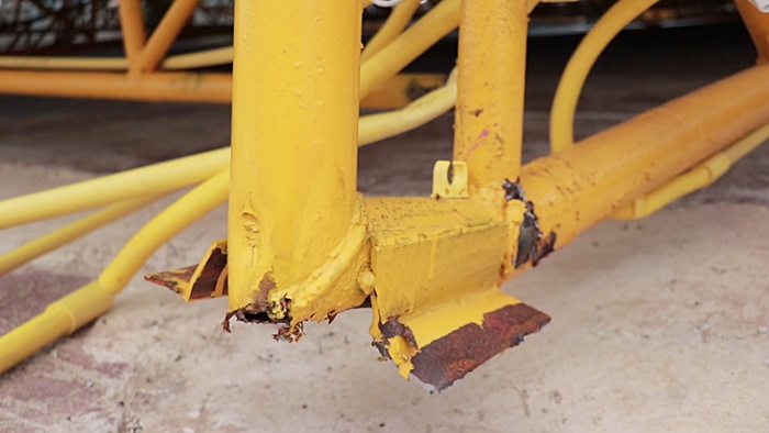 หลังคาถล่ม หลังคาถล่ม