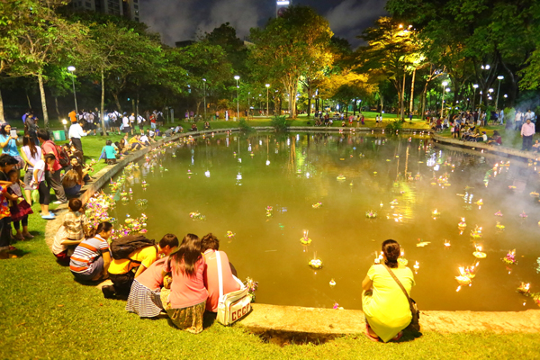 คำอธิษฐานวันลอยกระทง บูชาขอขมาต่อพระแม่คงคา คำอธิษฐานวันลอยกระทง บูชาขอขมาต่อพระแม่คงคา