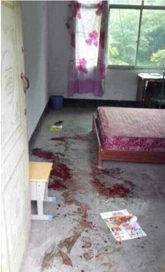 จีนล่าครูโหด ใช้หนังสือตบหัวลูกศิษย์เลือดอาบ-กะโหลกแตก จีนล่าครูโหด ใช้หนังสือตบหัวลูกศิษย์เลือดอาบ-กะโหลกแตก