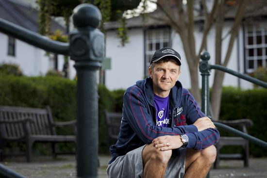 นายแกรี่ คอนเนรี่