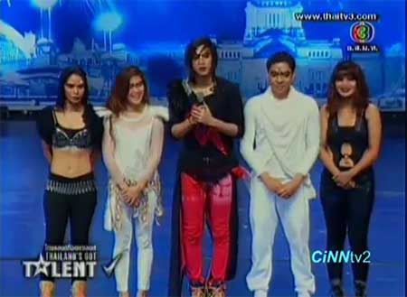 BB DIVA Team โชว์แดนซ์ผสมกราฟฟิกสุดอลังการ!