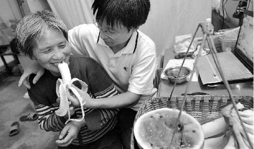 ครูจีนยอดกตัญญู