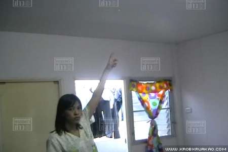 กระสุนปืนตกใส่หลังคา