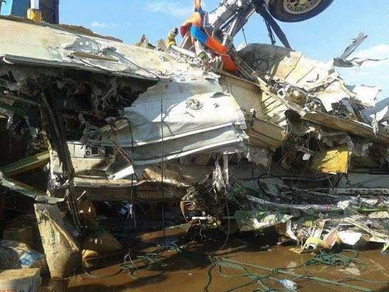 พบกล่องดำเครื่องบินลาวตกแม่น้ำโขงแล้ว แต่ยังไม่เผยรายละเอียด พบกล่องดำเครื่องบินลาวตกแม่น้ำโขงแล้ว แต่ยังไม่เผยรายละเอียด