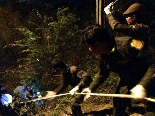 รถทัวร์ตกสะพานห้วยตอง เพชรบูรณ์ รถทัวร์ตกสะพานห้วยตอง เพชรบูรณ์