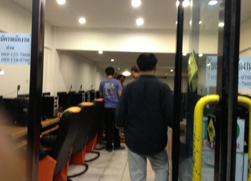 นักศึกษาหนุ่มวัย 22 เล่นเกมดับปริศนาคาร้าน