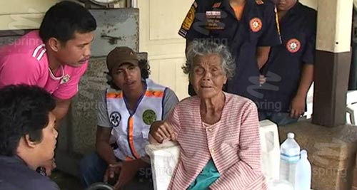 ลูกสาวทิ้งแม่วัย 85 ที่สถานีรถไฟชุมพร อดข้าวนาน 4 วัน