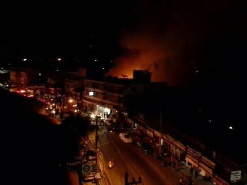 ไฟไหม้บ้านโคราช วอด 4 หลัง ไฟไหม้บ้านโคราช วอด 4 หลัง