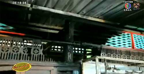 แม่ค้าร้านข้าวต้ม ถูกซ้อม-เผาร้าน คาดปมมีเรื่องกับแม่ค้าร้านเนื้อในเฟซบุ๊ก แม่ค้าร้านข้าวต้ม ถูกซ้อม-เผาร้าน คาดปมมีเรื่องกับแม่ค้าร้านเนื้อในเฟซบุ๊ก