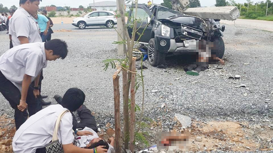 หนุ่ม ปวช. ไล่ชนเพื่อนดับ หนุ่ม ปวช. ไล่ชนเพื่อนดับ