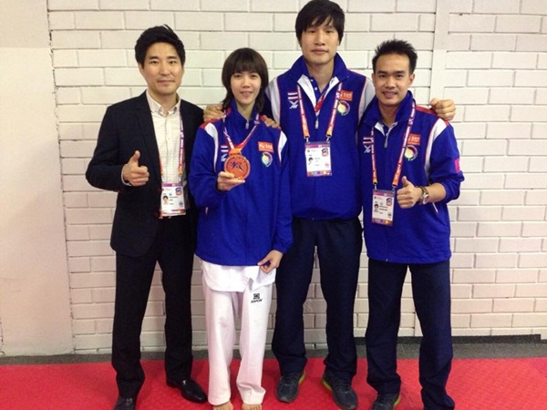 น้องเทนนิส พาณิภัค คว้าแชมป์เทควันโดโลก 2015 น้องเทนนิส พาณิภัค คว้าแชมป์เทควันโดโลก 2015