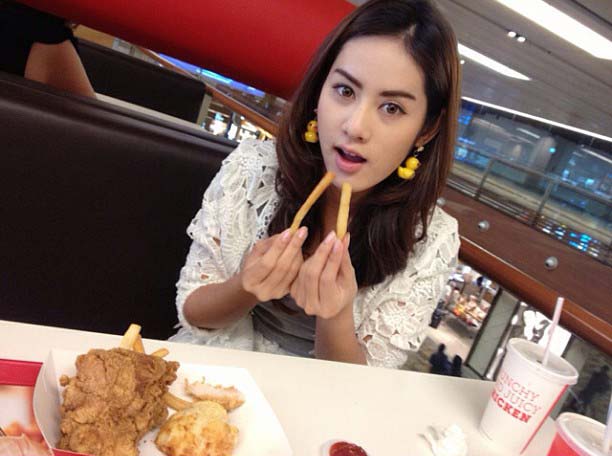 มะนาว ศรศิลป์ มณีวรรณ์ มะนาว ศรศิลป์ มณีวรรณ์