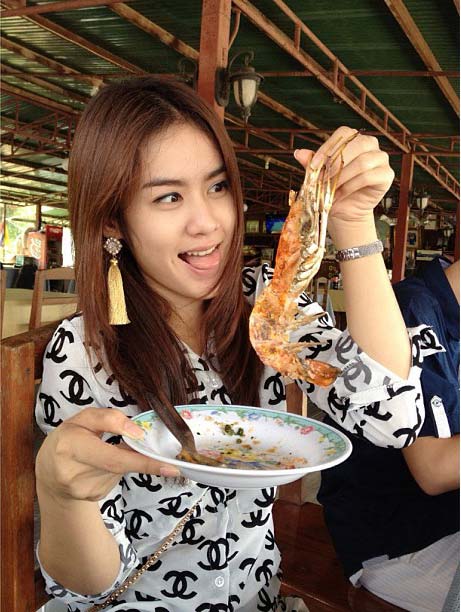 มะนาว ศรศิลป์ มณีวรรณ์