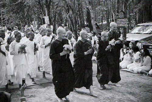 รำลึก 20 ปี หลวงปู่ชา สุภัทโท