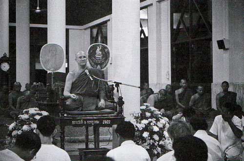 พระอาจารย์ปสันโนภิกขุ แห่งวัดป่าอภัยคีรี แคลิฟอร์เนีย สหรัฐอเมริกา พระอาจารย์ปสันโนภิกขุ แห่งวัดป่าอภัยคีรี แคลิฟอร์เนีย สหรัฐอเมริกา