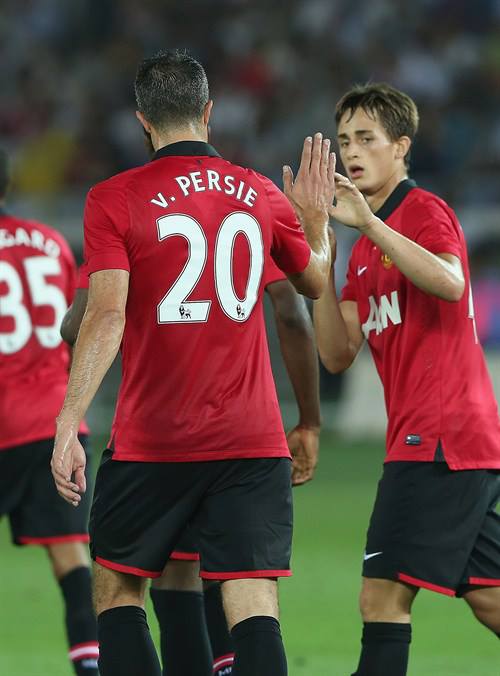 อัดนาน ยานูซาจ อัดนาน ยานูซาจ