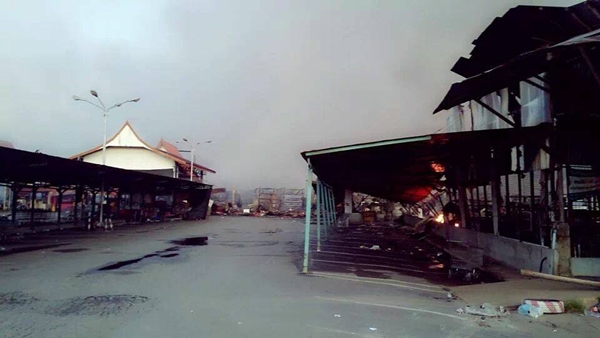 ไฟไหม้ห้างซุปเปอร์ชีป ภูเก็ต ไฟไหม้ห้างซุปเปอร์ชีป ภูเก็ต