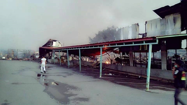 ไฟไหม้ห้างซุปเปอร์ชีป ภูเก็ต ไฟไหม้ห้างซุปเปอร์ชีป ภูเก็ต