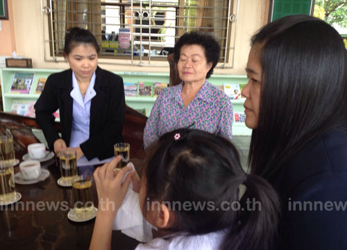 นักเรียน ป.3 ลืมส่งการบ้าน โดนตีก้นช้ำ-โร่แจ้งความ นักเรียน ป.3 ลืมส่งการบ้าน โดนตีก้นช้ำ-โร่แจ้งความ