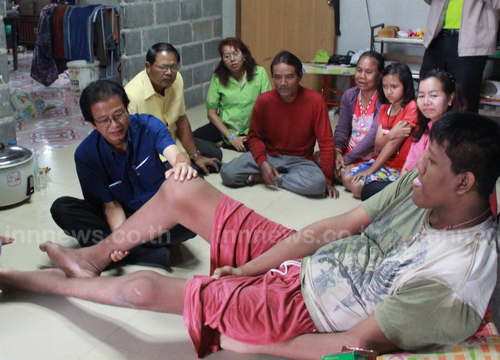 พบหนุ่มสุรินทร์โตไม่หยุด สูง 257 ซม. จ่อทำลายสถิติกินเนสส์บุ๊ก พบหนุ่มสุรินทร์โตไม่หยุด สูง 257 ซม. จ่อทำลายสถิติกินเนสส์บุ๊ก