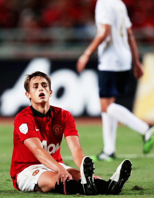 อัดนาน ยานูซาจ อัดนาน ยานูซาจ