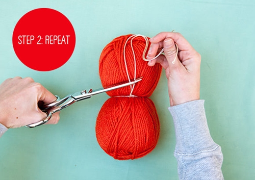 โบว์ห่อของขวัญจากม้วนไหมพรม