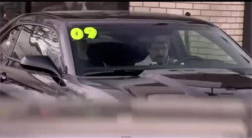 เจฟฟ์ กอร์ดอน นักแข่ง Nascar ปลอมตัวเป็นคุณลุงซิ่งรถแกล้งเซลล์แมน