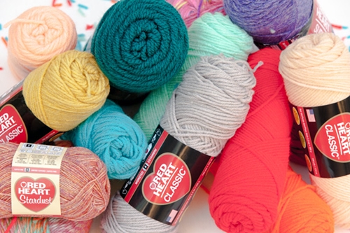 โบว์ห่อของขวัญจากม้วนไหมพรม