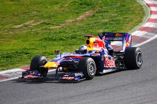 แข่ง F1 ราชดำเนิน สะดุด กทม. ห้ามซิ่งรถในเมืองหลวง