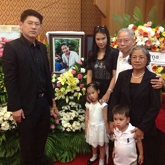 เจาะข่าวเด่น สัมภาษณ์ครอบครัว เอ็กซ์ จักรกฤษณ์ เจาะข่าวเด่น สัมภาษณ์ครอบครัว เอ็กซ์ จักรกฤษณ์