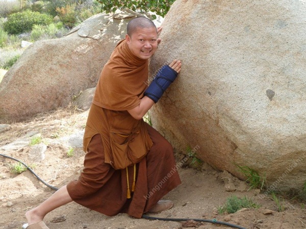 บ้านหลวงปู่เณรคํา ฉัตติโก บ้านหลวงปู่เณรคํา ฉัตติโก