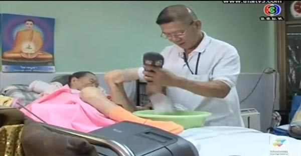 ไพรัตน์ ลิ้มศิริเศรษฐกุล สุดยอดลูกกตัญญู ไพรัตน์ ลิ้มศิริเศรษฐกุล สุดยอดลูกกตัญญู