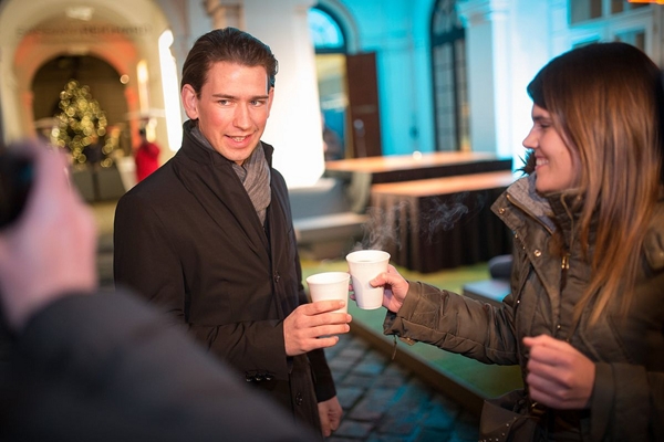 เซบาสเตียน เคิร์ส เซบาสเตียน เคิร์ส