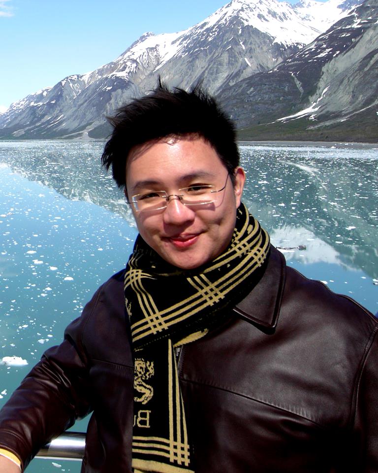 วีรพัฒน์ ปริยวงศ์ วีรพัฒน์ ปริยวงศ์