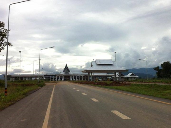 สะพานข้ามแม่น้ำโขงแห่งที่ 4 ที่ อ.เชียงของ สะพานข้ามแม่น้ำโขงแห่งที่ 4 ที่ อ.เชียงของ