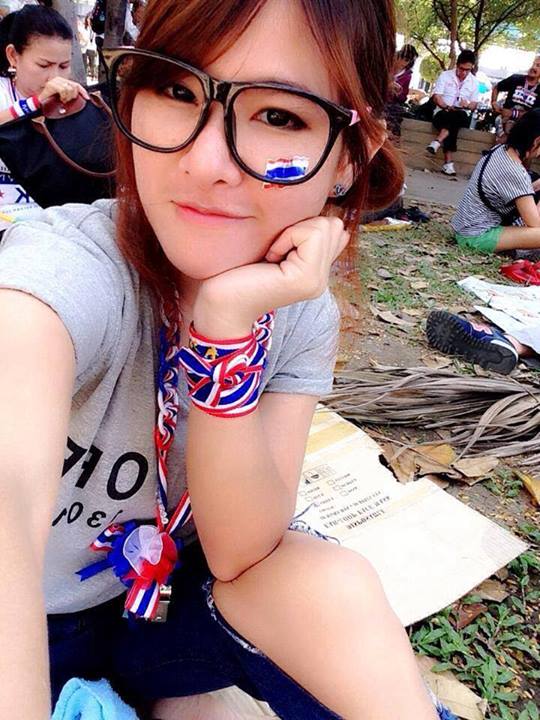 รวมดาวสาวม็อบ รวมดาวสาวม็อบ